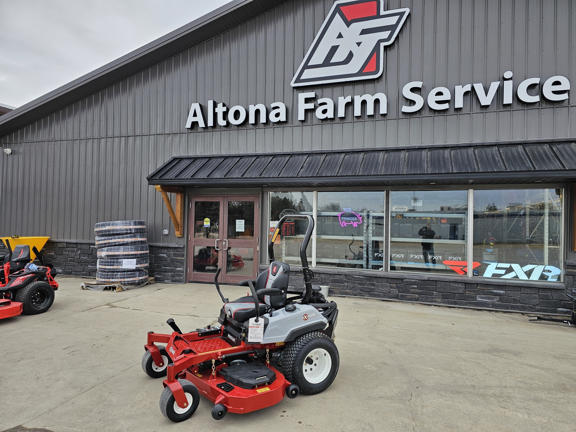 2024 Exmark Radius S Series 60 Zero Turn Mower Altona Farm Service